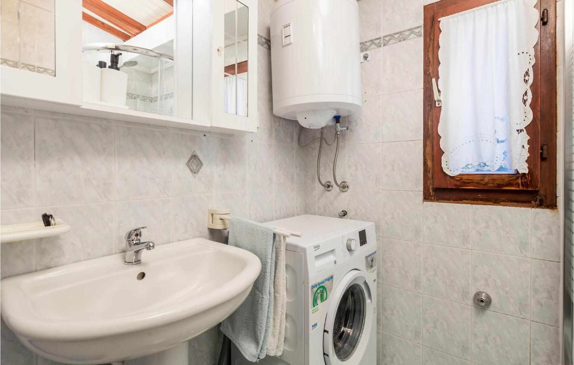 Awesome Home In Veli Lošinj Dış mekan fotoğraf